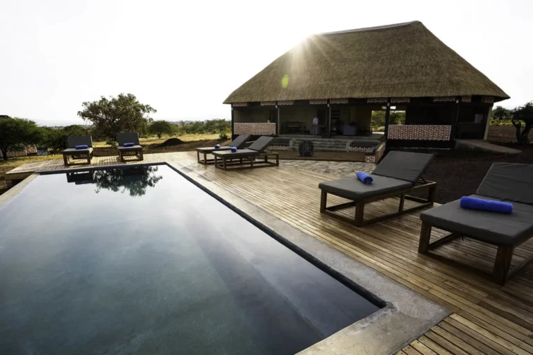 Mandhari-Lodge-on-Manyara-Escarpment-jpg