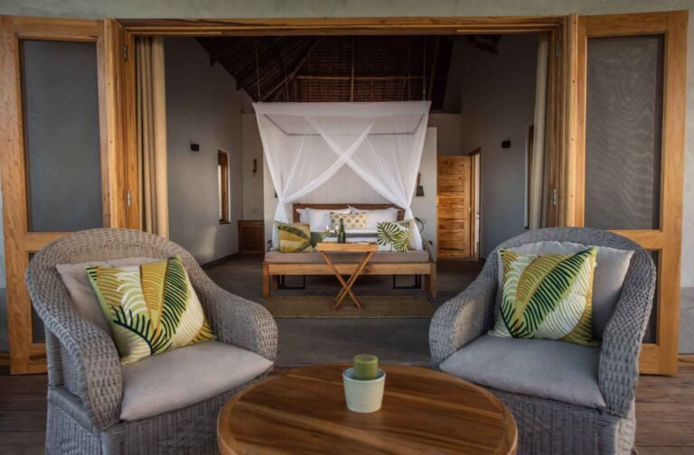 ManyarasSecret_2020_3373