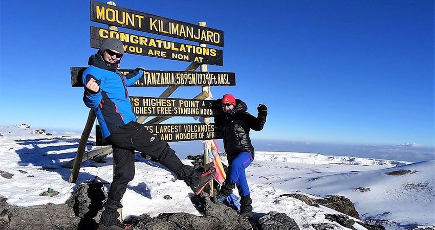 6-days-kilimanjaro-climbing-marangu-route-2