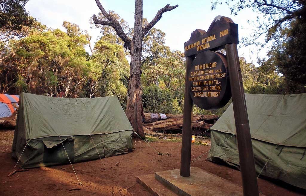Mti-Mkumbwa-camp