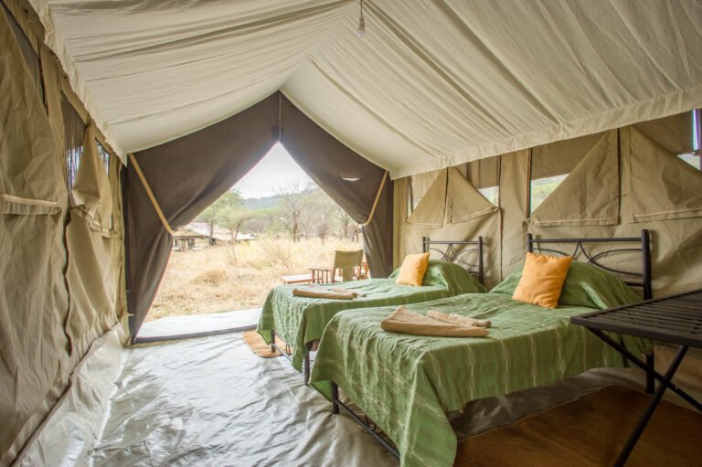 Serengeti-Kati-Kati-Tent-Interior